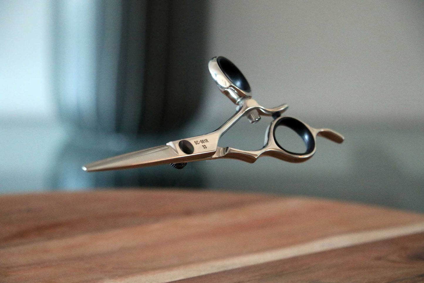 5.3 inch Ridged Offset Swivel Slicer with Fixed Finger Rest