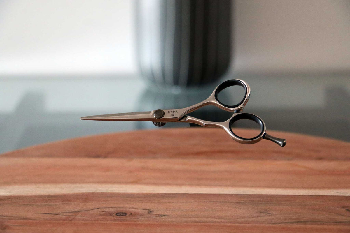 5 inch Ridged Ergo Offset Slicer with Very Fine Tips